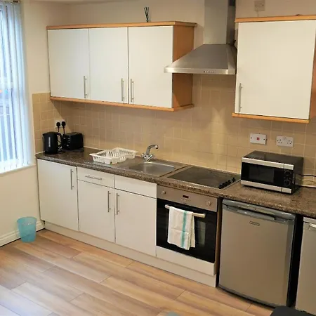 Ruth * Leeds (West Yorkshire)