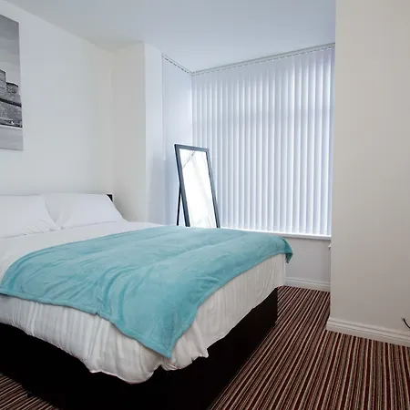 Ruth * Leeds (West Yorkshire)