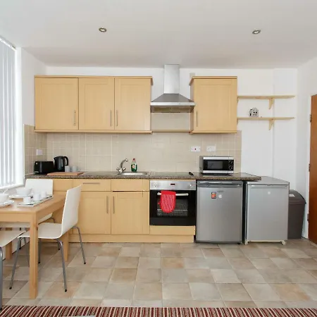 Ruth * Leeds (West Yorkshire)